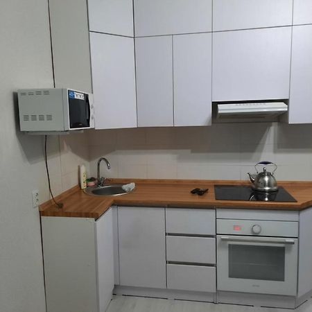 Кошкарбаева 45 Б Leilighet Astana Eksteriør bilde